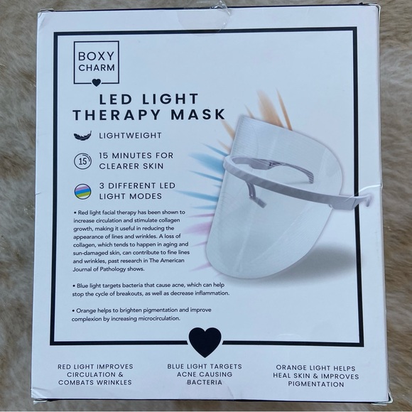 NIB LED Light Therapy Mask - Picture 3 of 5
